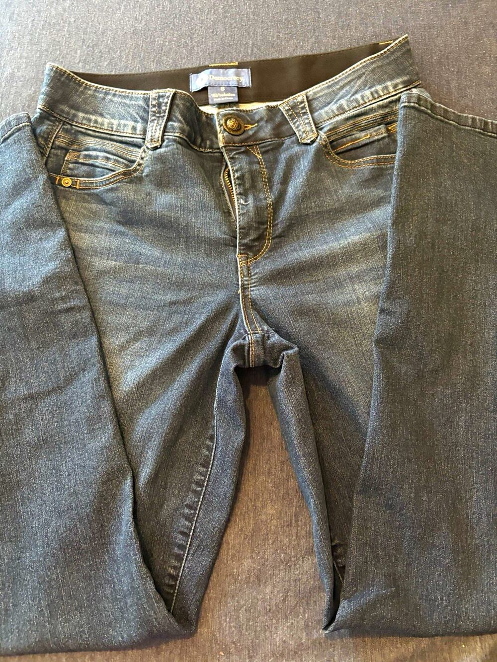 Democracy Women's Straight Dark Wash Blue Denim Jeans Size 8 5-Pocket Zip